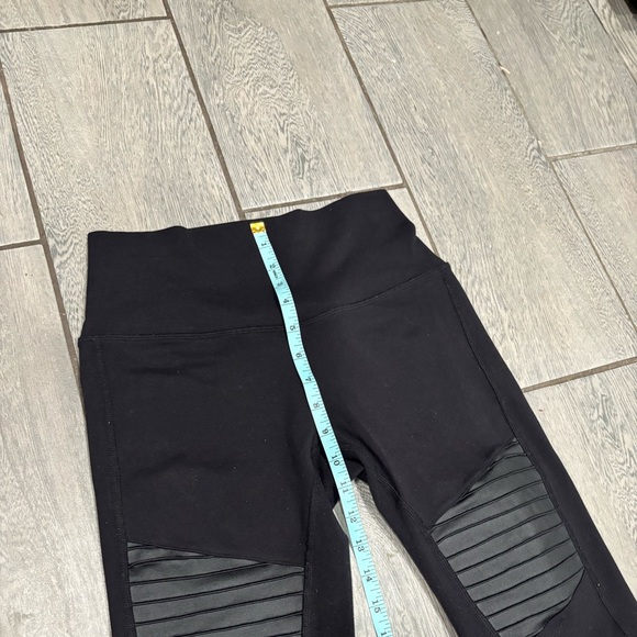 Alo Yoga Moto Sport Leggings with Mesh Panels Size Medium - Picture 7 of 9